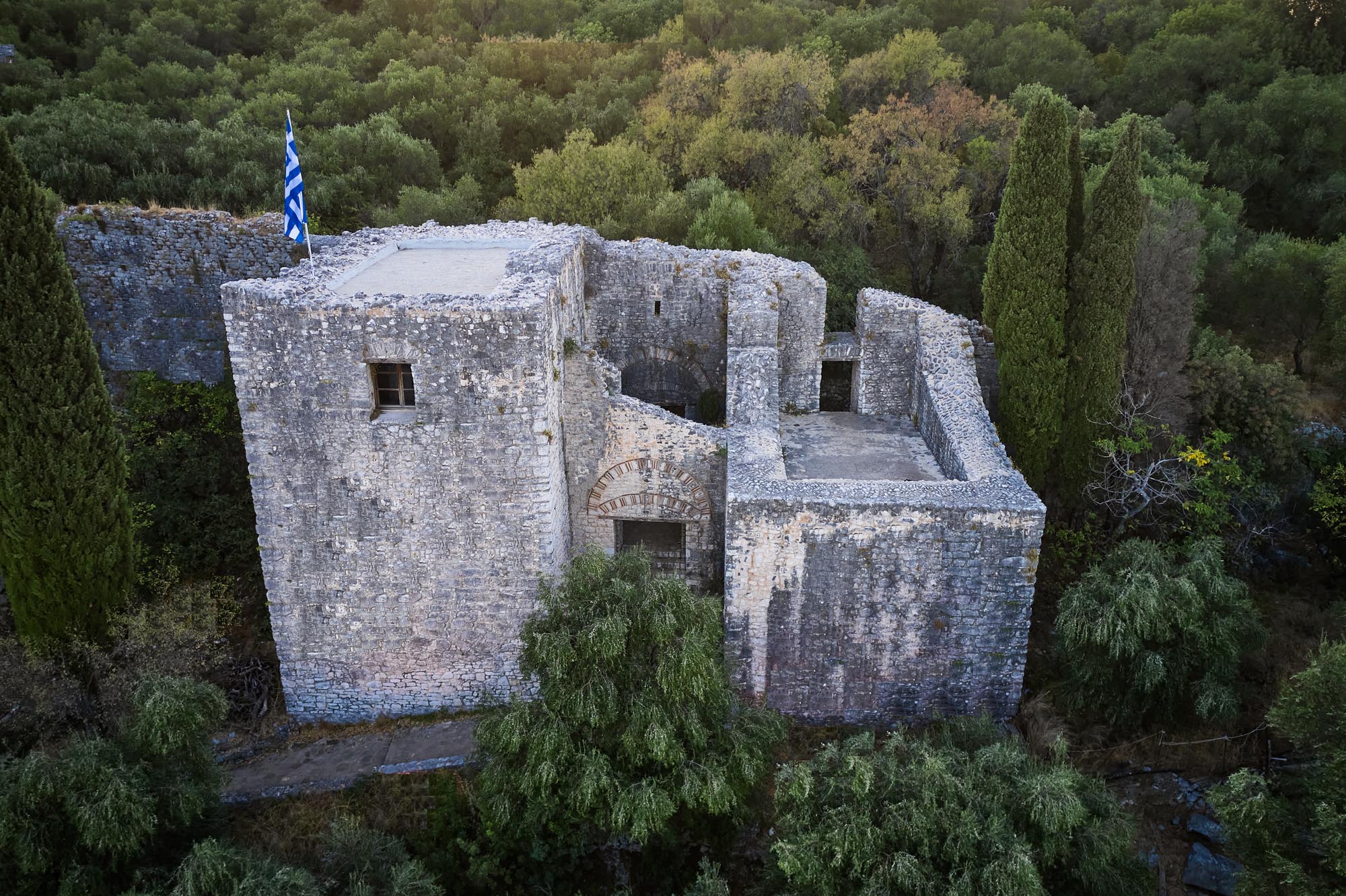 Η πύλη του κάστρου της Κασσιώπης, αεροφωτογραφία, αρχείο ΕΦΑ Κέρκυρας.